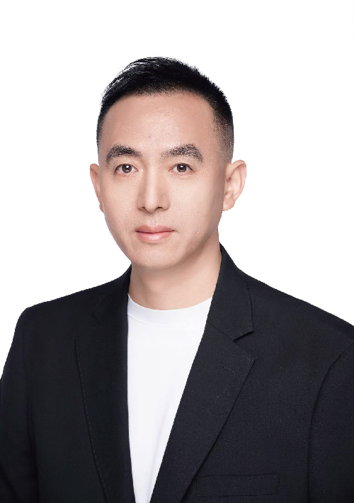 监事：何志刚